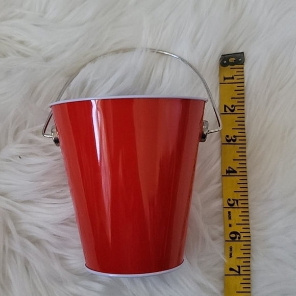 Set of 8 red tin pails with handles - Picture 8 of 10